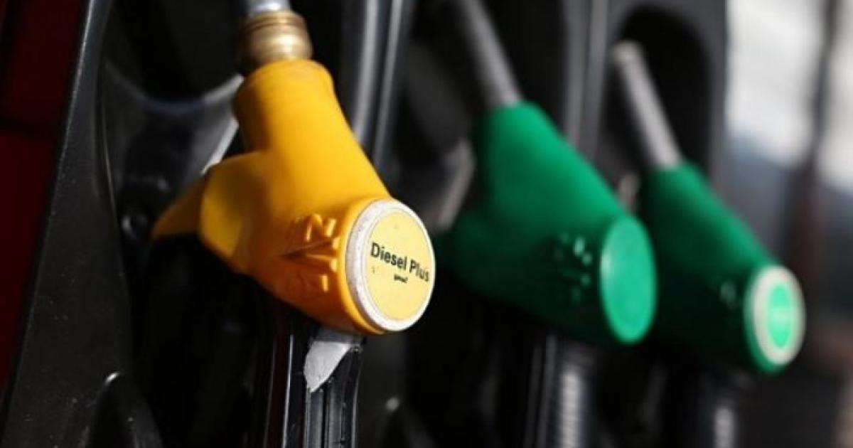 Prix des carburants : le sans plomb augmente, le gazole baisse