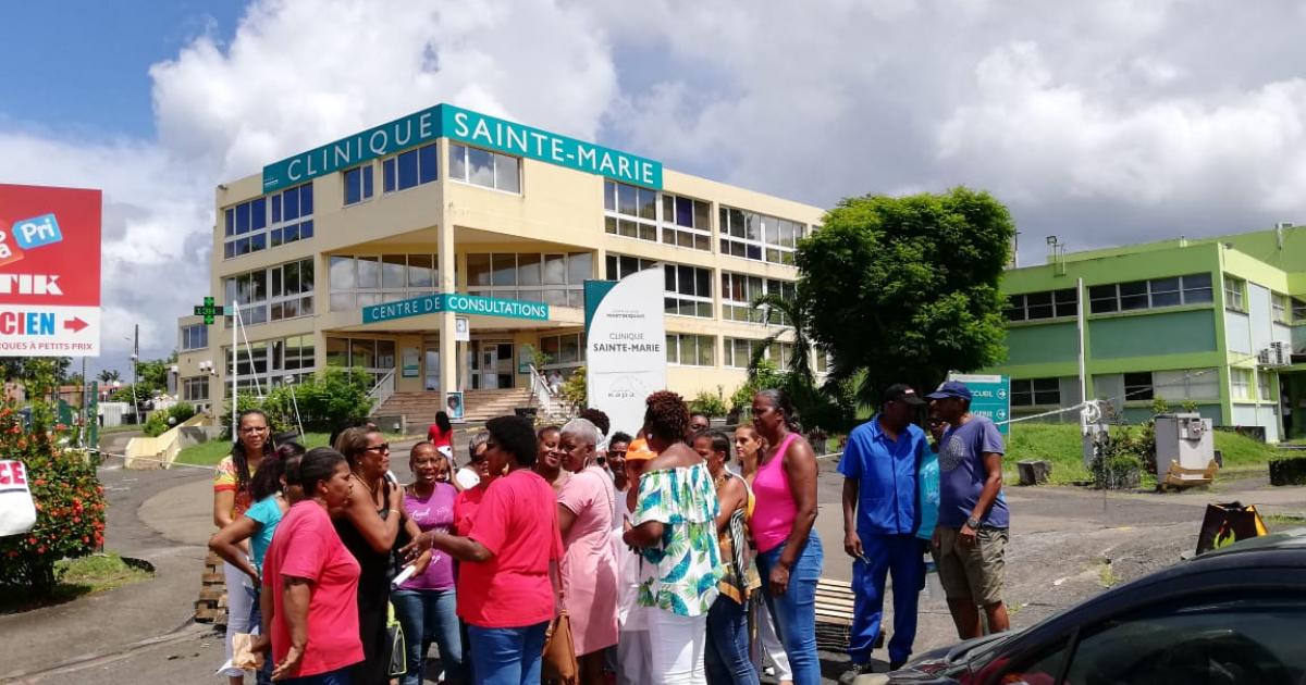 À la veille de la décision du tribunal, les employés de la clinique Sainte-Marie sont en grève