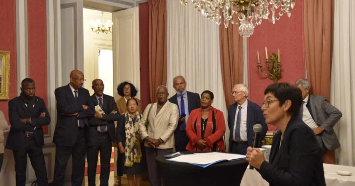 Chlordécone : la ministre des Outre-mer Annick Girardin reconnait la responsabilité de l'Etat dans ce dossier