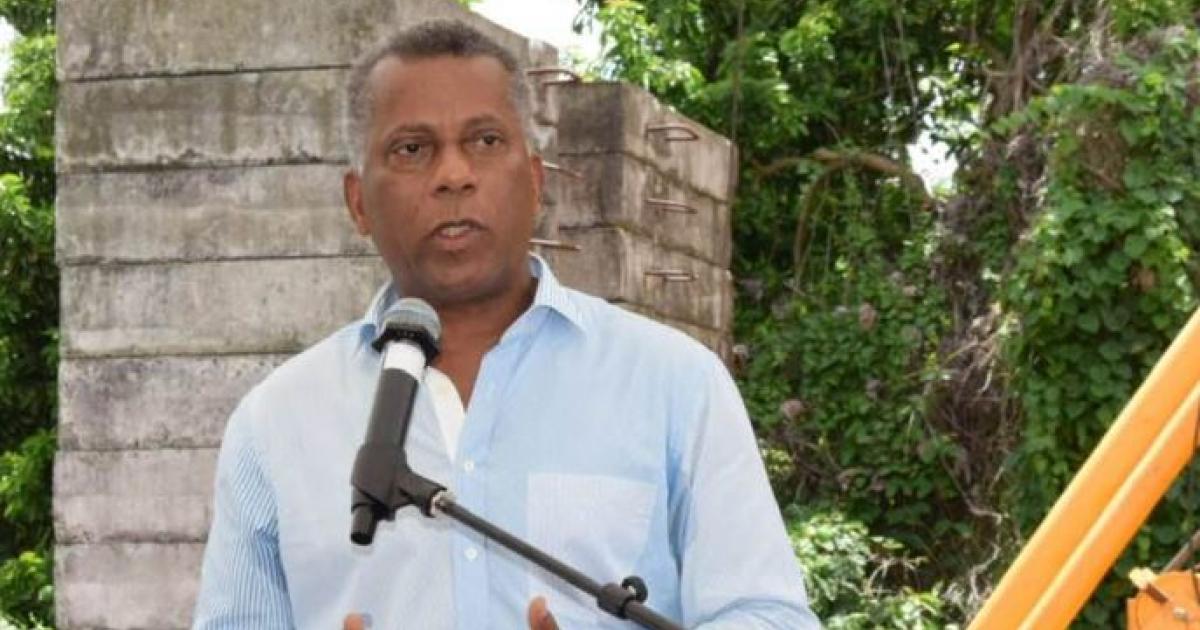     





Municipales 2020 : "nous devons changer notre ville maintenant", Francis Carole




