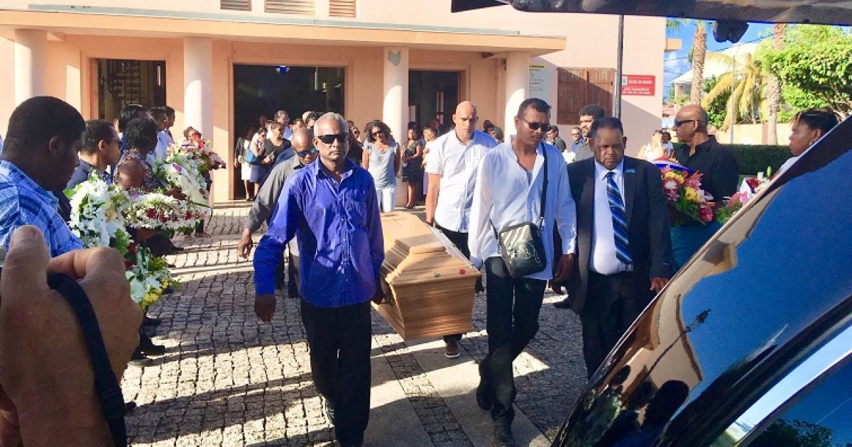 Entre colère et tristesse, Natacha Ramalingon a été enterrée à Saint-François
