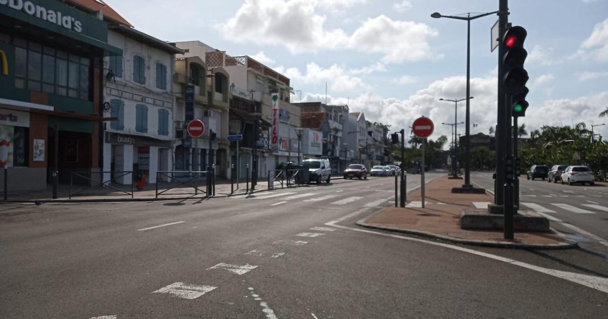 Plusieurs syndicats se démarquent d'un appel à la grève générale en Martinique