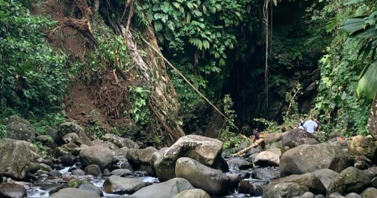 Une femme grièvement blessée à la rivière après un éboulement