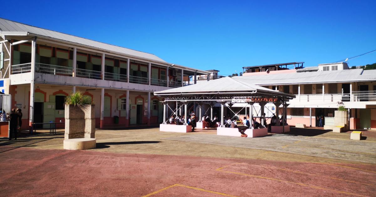     





C'est la rentrée pour 69 459 élèves en Martinique




