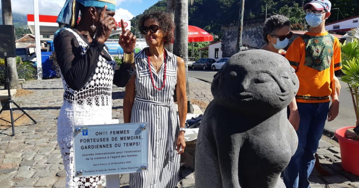 Inauguration d'une sculpture à Saint-Pierre contre les violences faites aux femmes