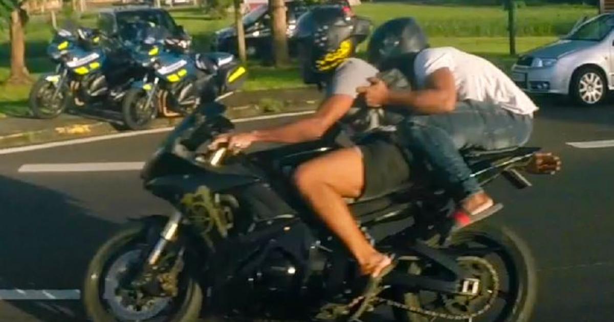     





Sans permis, sans assurance, en excès de vitesse, il échappe à deux barrages de gendarmes avant d'être identifié grâce à une vidéo




