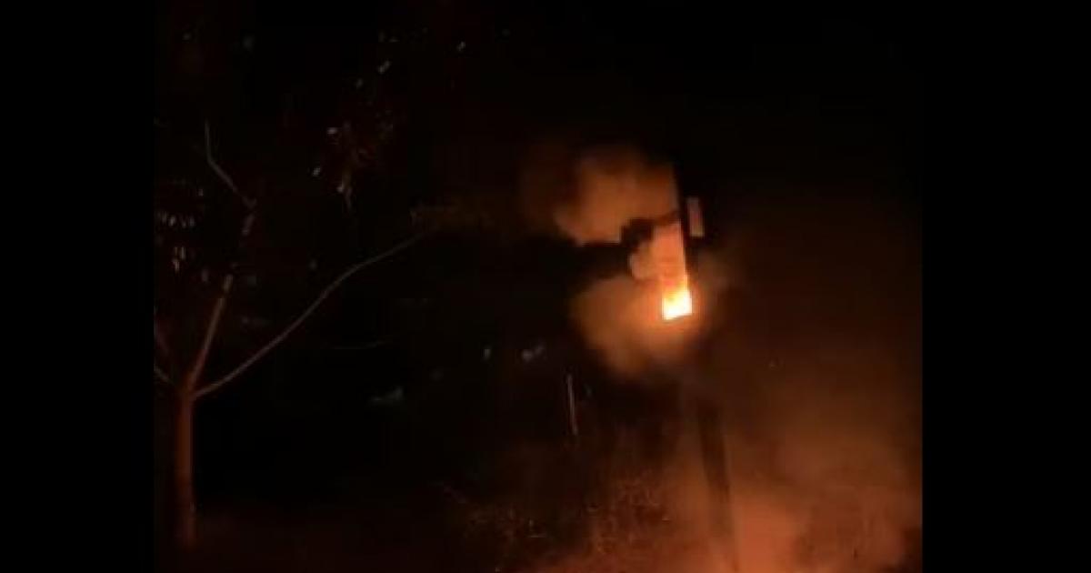     





Un des radars de la RN 1 incendié la nuit dernière




