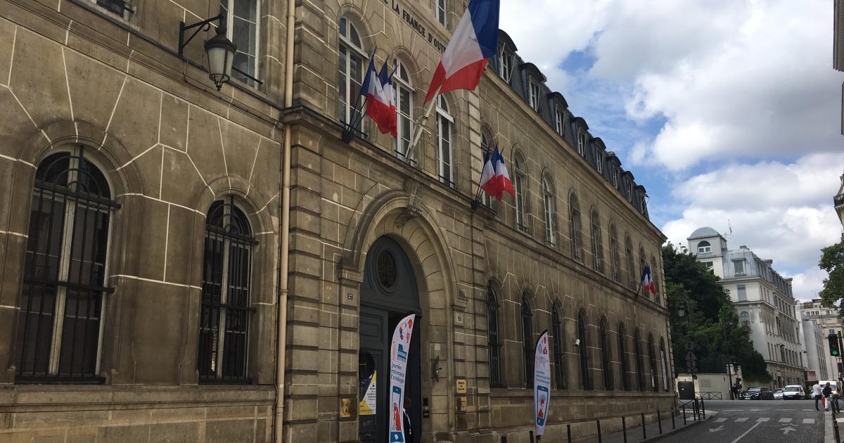     





Enquête pour prise illégale d'intérêts : Sébastien Lecornu "serein"




