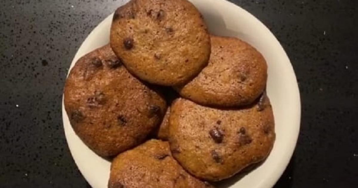     





Une recette "antigaspi" de cookies à la banane de Glan'Market




