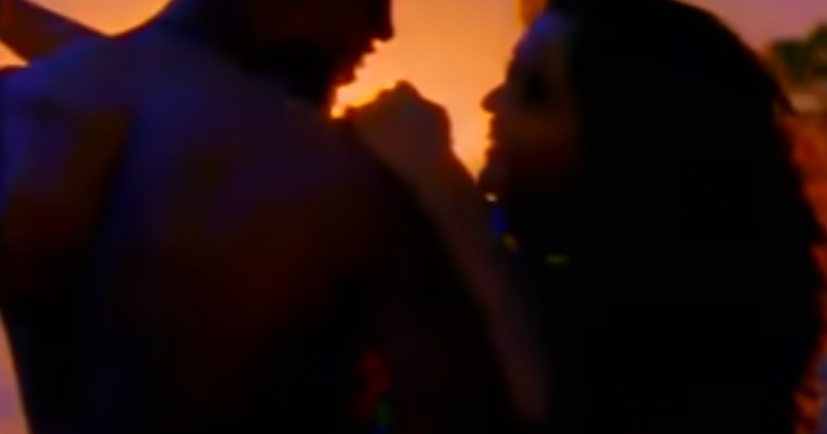     





[VIDEO] Saint-Valentin : la playlist pour une atmosphère... sensuelle





