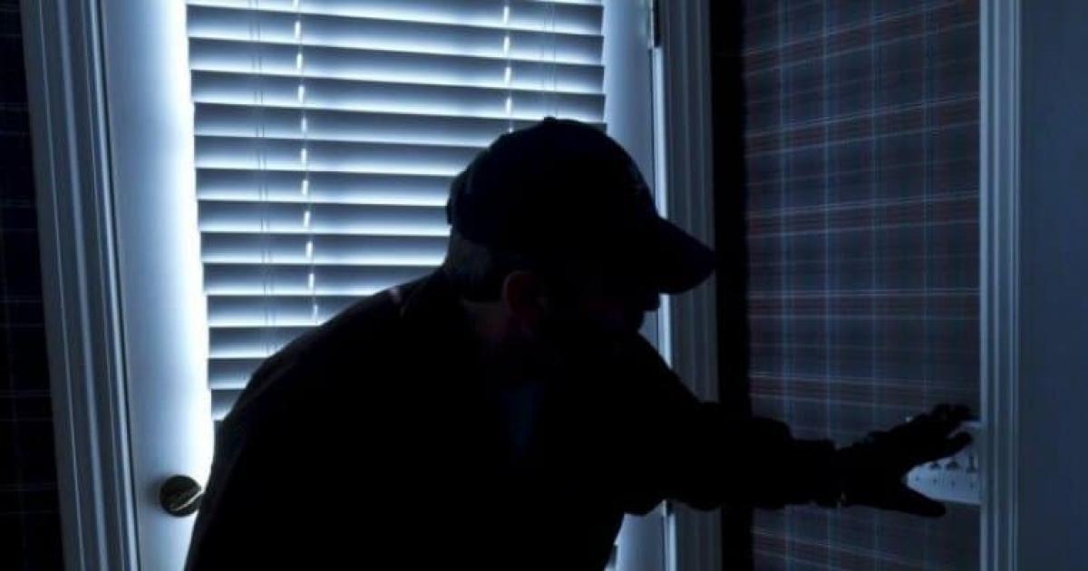 Un cambrioleur arrêté en flagrant délit alors qu'il sortait de prison