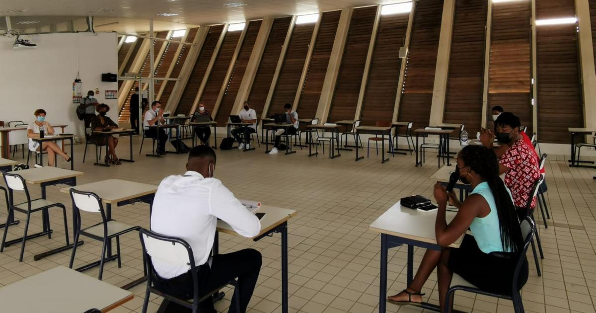 Les lycéens actent leur retour en classe dès demain