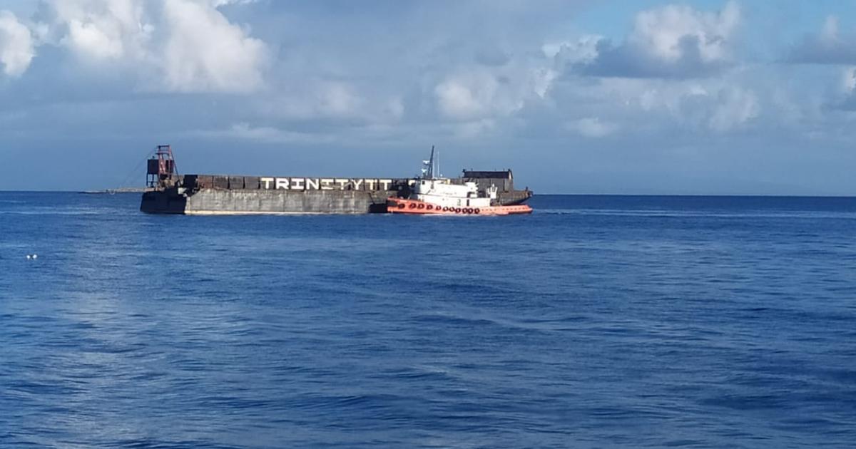 Collision entre un navire Dominicais et la barge de transport des cannes de Marie-Galante