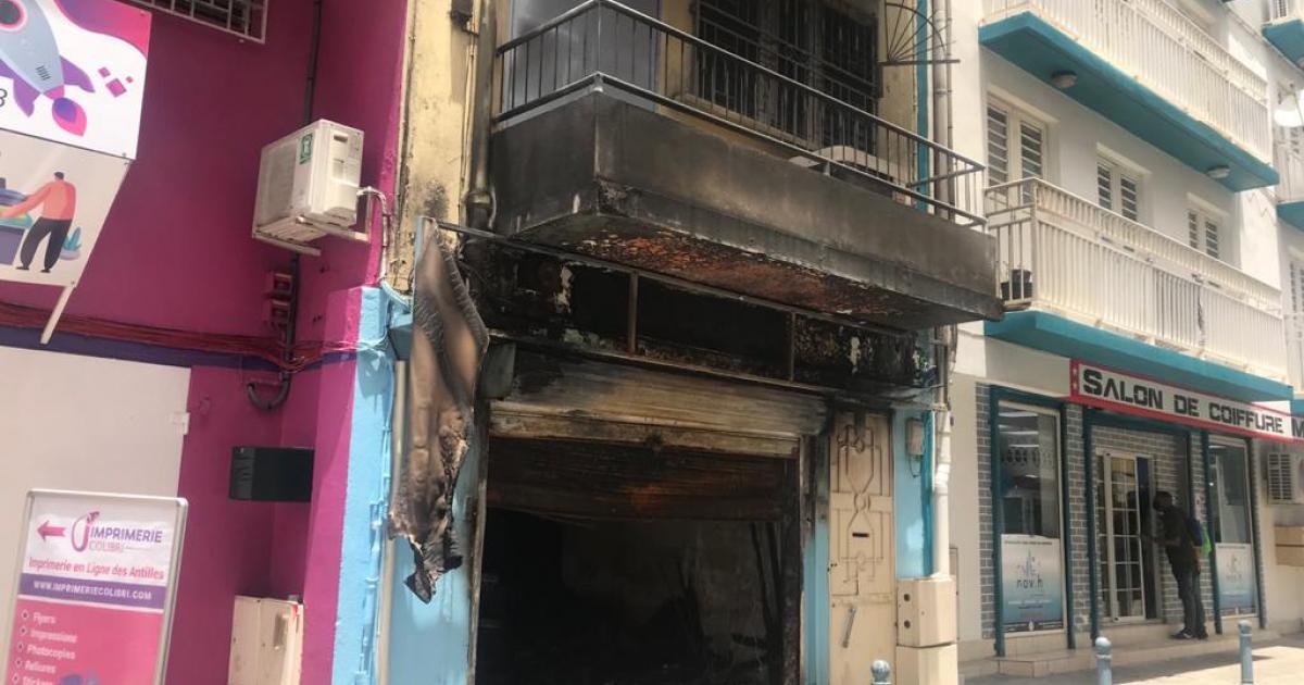 Appel aux dons pour un foyalais sans logement après les incendies des émeutes de Fort-de-France