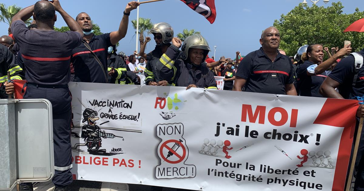     





Nouvelle manifestation contre l'obligation vaccinale et le pass sanitaire




