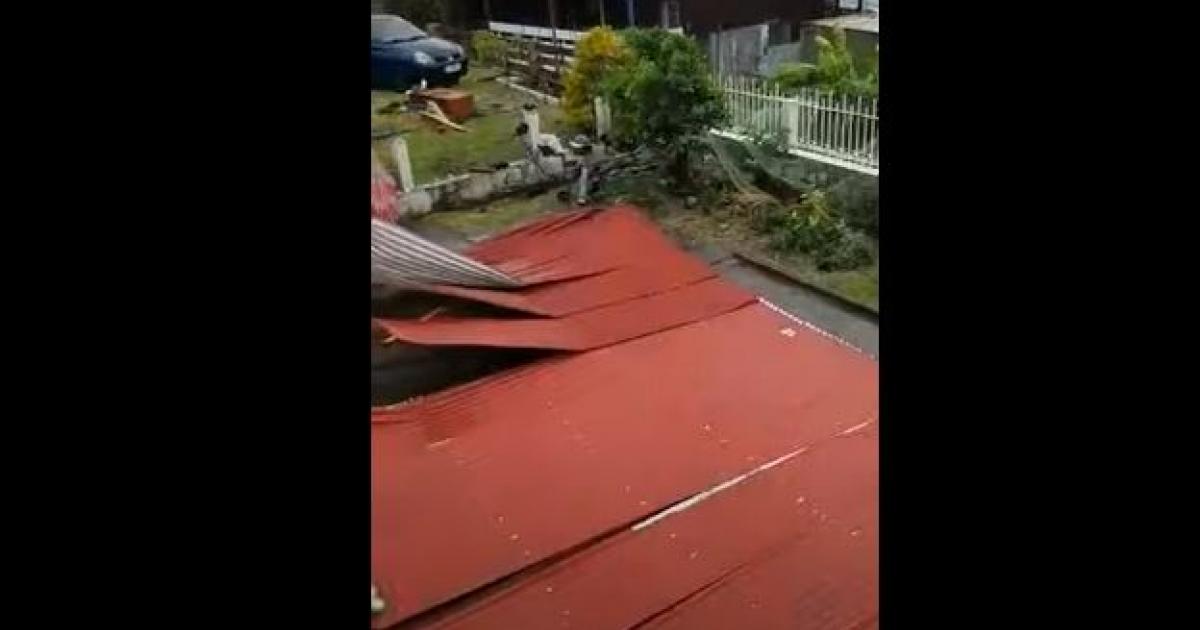     





Une rafale de 146 km/h provoque des dégâts au Vauclin




