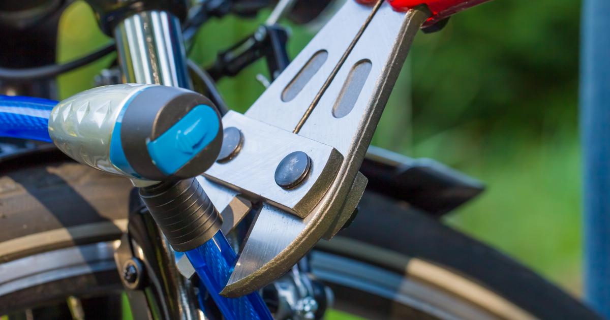 3 cyclistes heurtés par une voiture ce dimanche