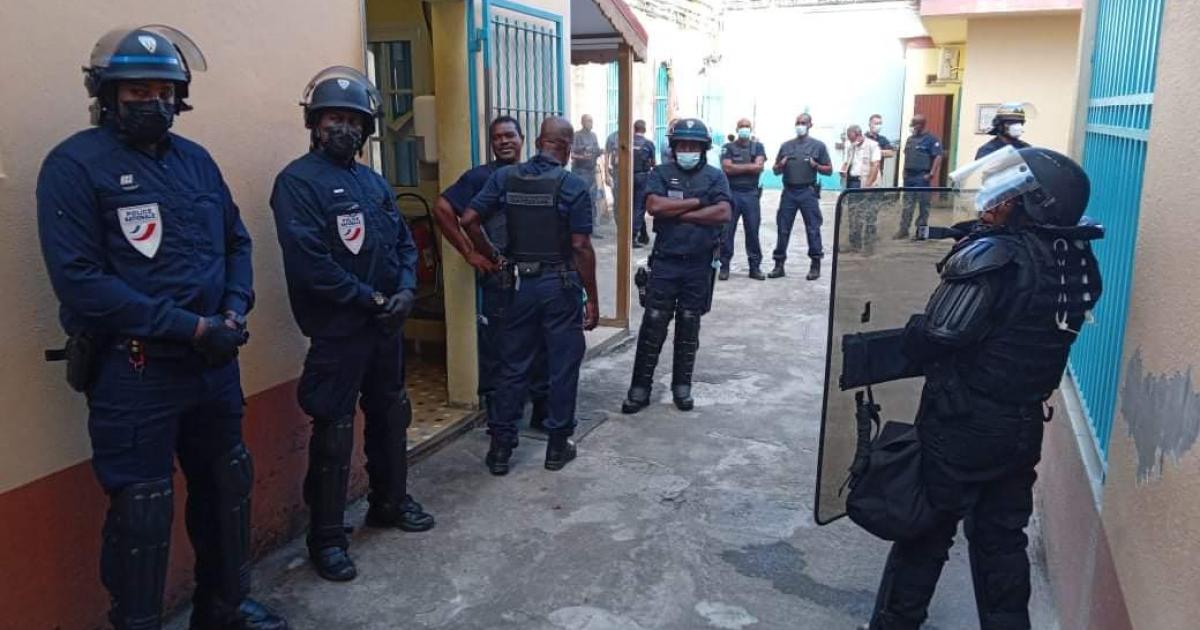 Fouille générale à la maison d'arrêt de Basse-Terre