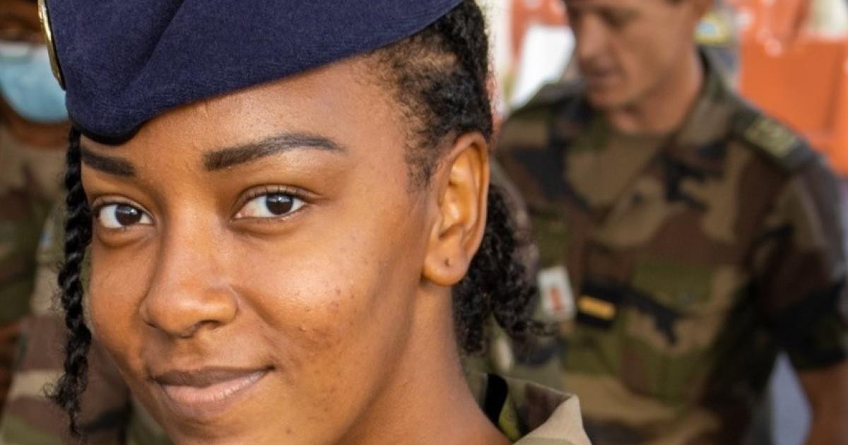 Formée au RSMA, elle rejoint les cuisines de Marcel Ravin