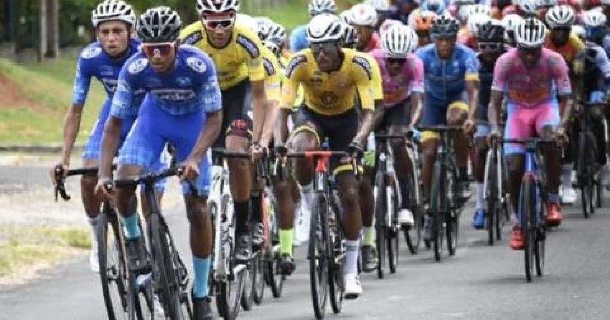     





[Direct] Tour cycliste 2022 : Suivez en direct la troisième étape entre Sainte-Anne et Trois-Rivières




