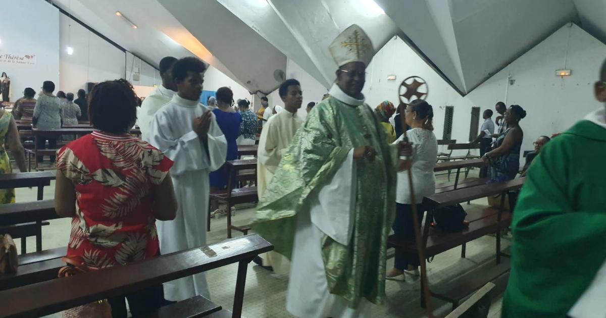 Monseigneur Macaire au plus près des sinistrés de la tempête