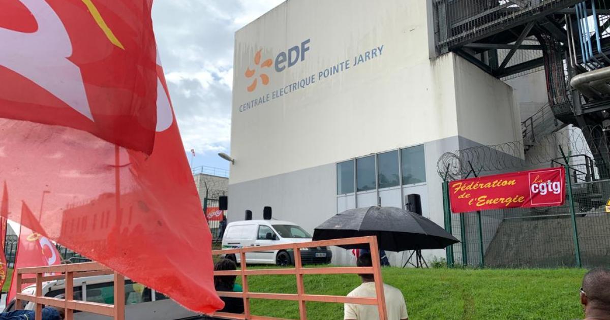 Black-out en Guadeloupe, 230 000 foyers sans électricité : le préfet réquisitionne les salariés d’EDF-PEI