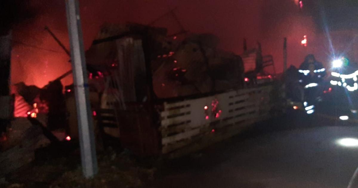 Un corps calciné retrouvé après l'incendie d'une maison à Pointe-à-Pitre
