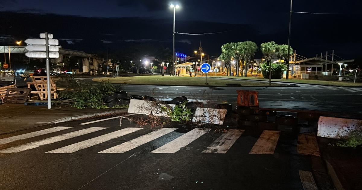 Réforme des retraites : plusieurs points de blocage sur les routes, transports perturbés sur le Centre
