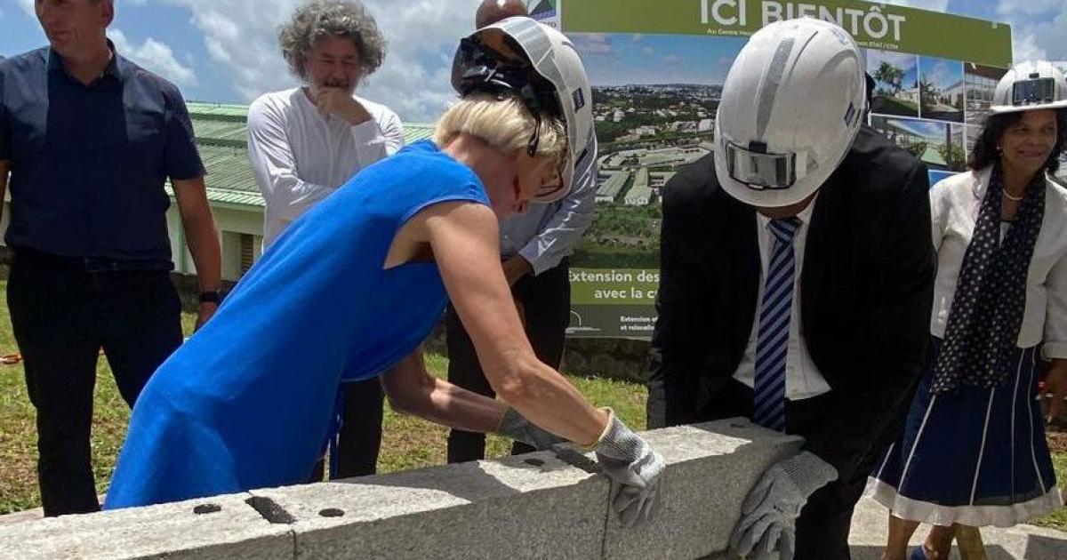     





Les travaux d'extension du centre Maurice Despinoy à Mangot Vulcin ont commencé




