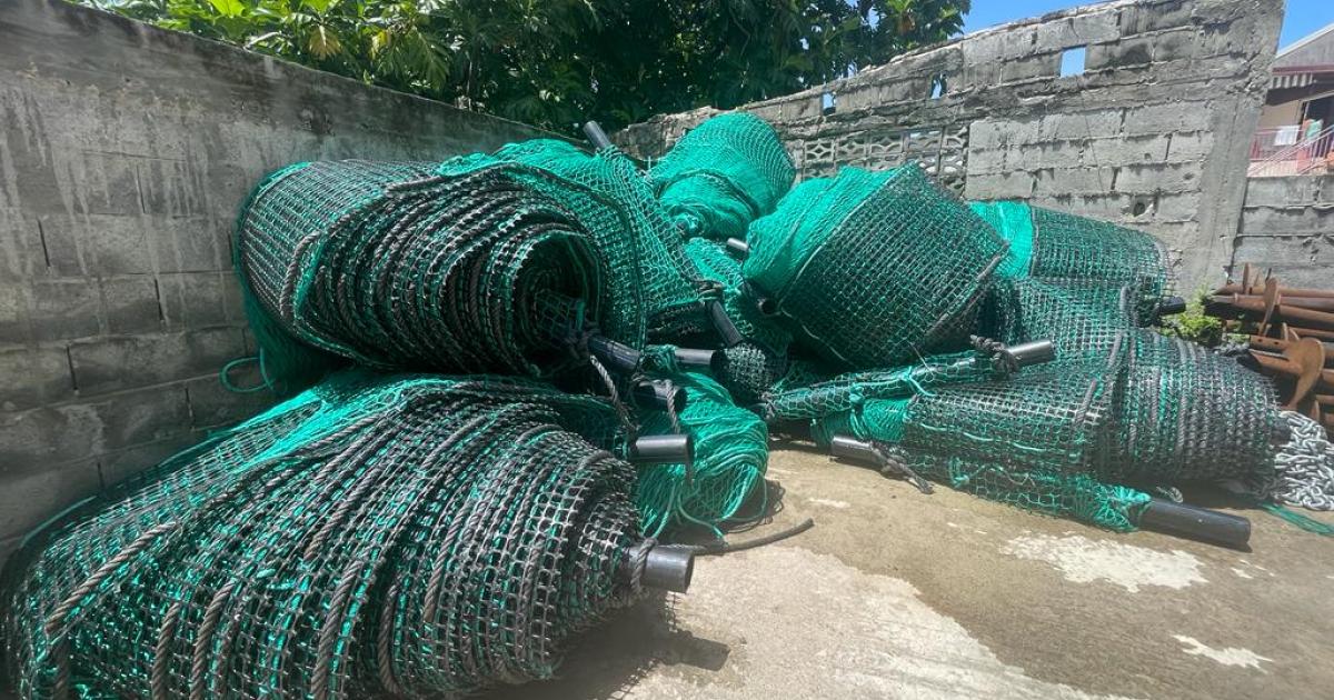 Le barrage anti-sargasses de Capesterre de Marie-Galante sera remis en place en décembre