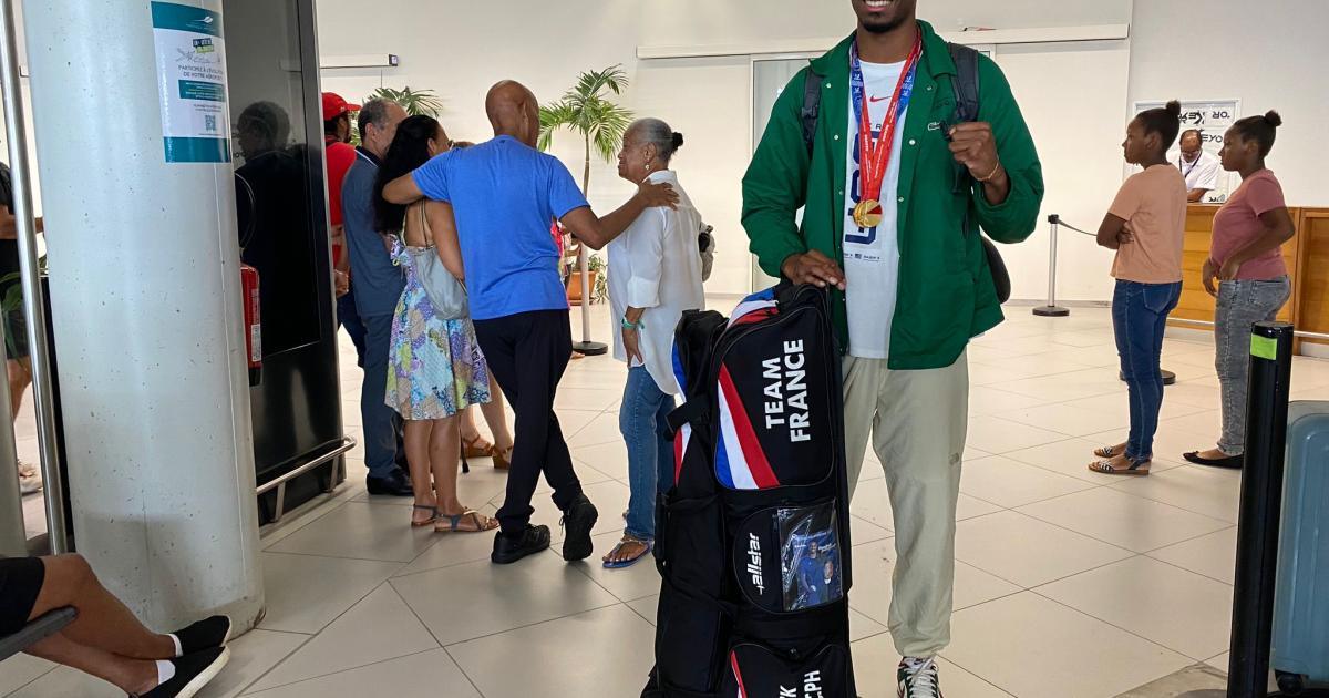 L’escrimeur Kendrick Jean-Joseph de retour en Martinique après ses deux médailles Or