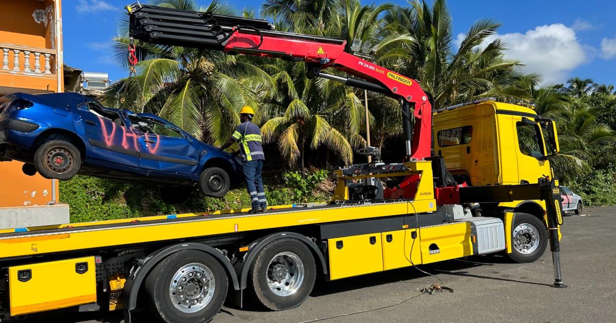 Nouvelle opération de ramassage de véhicules hors d’usage à Petit-Bourg