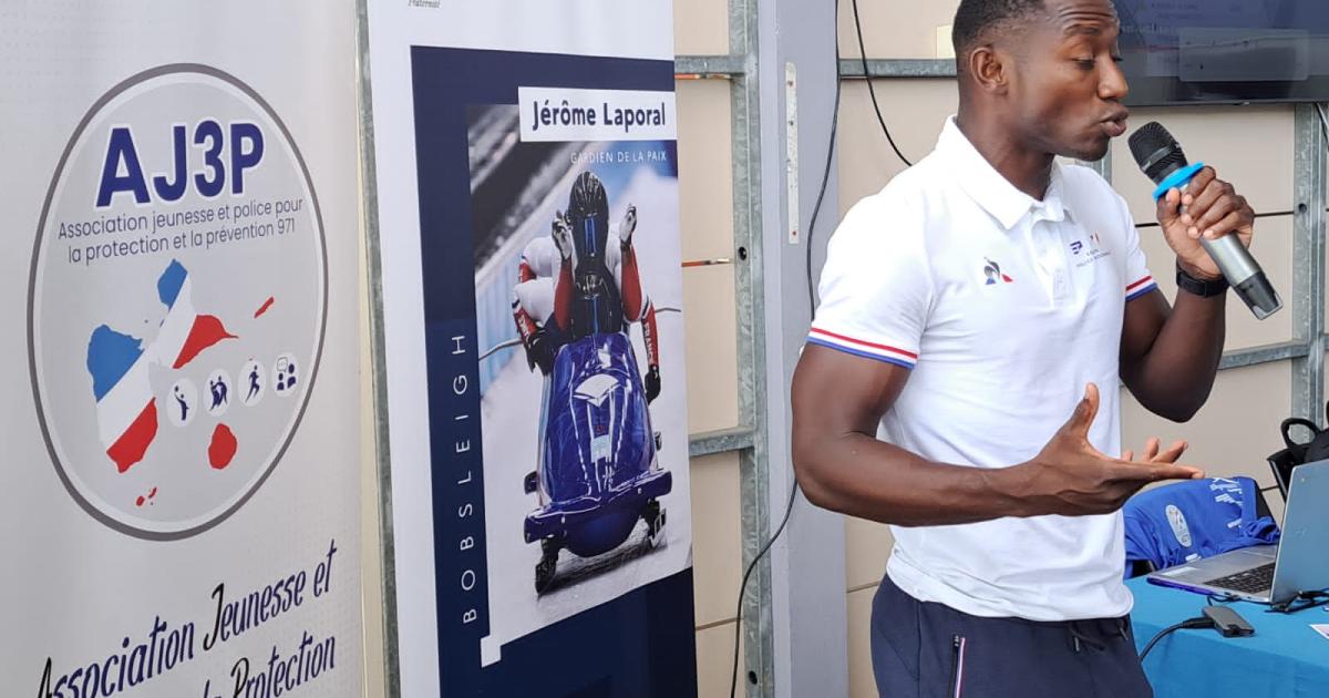     





L’athlète de haut niveau, Jérôme Laporal, inspire la nouvelle génération




