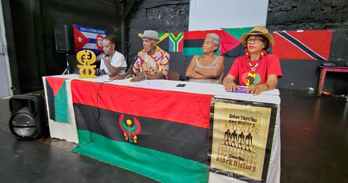Des militants opposés à la tenue d’une exposition sur l’art contemporain du Bénin à l’Habitation Clément
