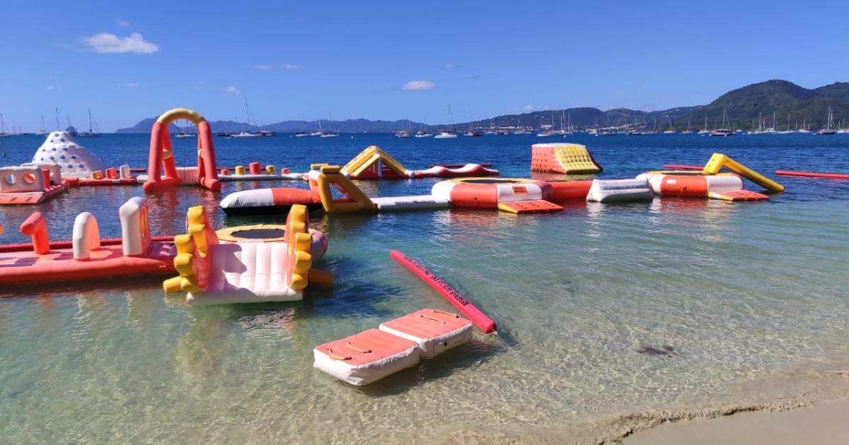 Sainte-Anne : un homme sauvé de peu d’une noyade à la plage de l’Anse Caritan