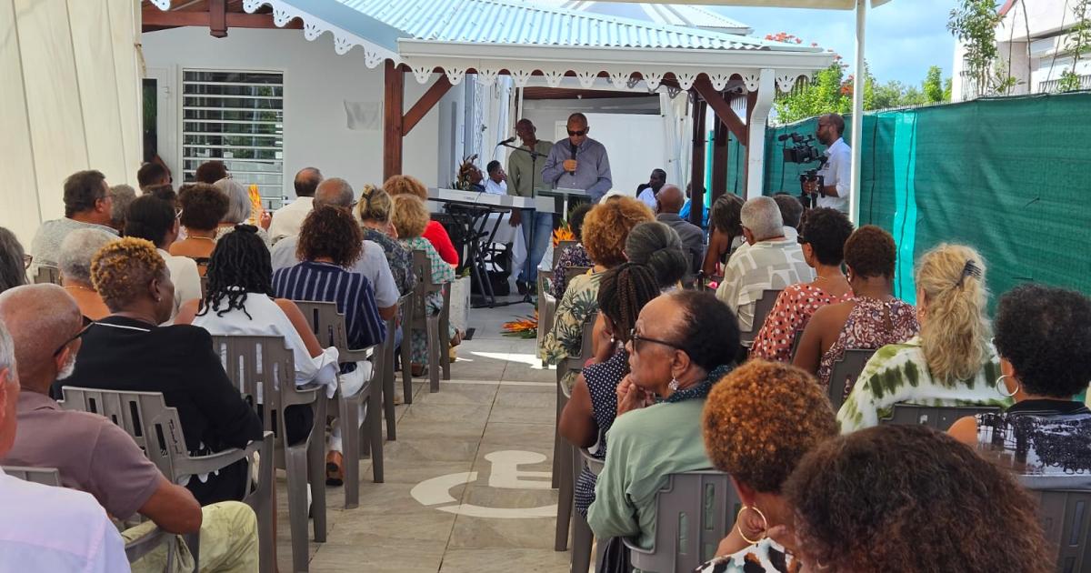 Inauguration d'un centre d'accueil de jour pour les personnes âgées, véritable relais des aidants familiaux