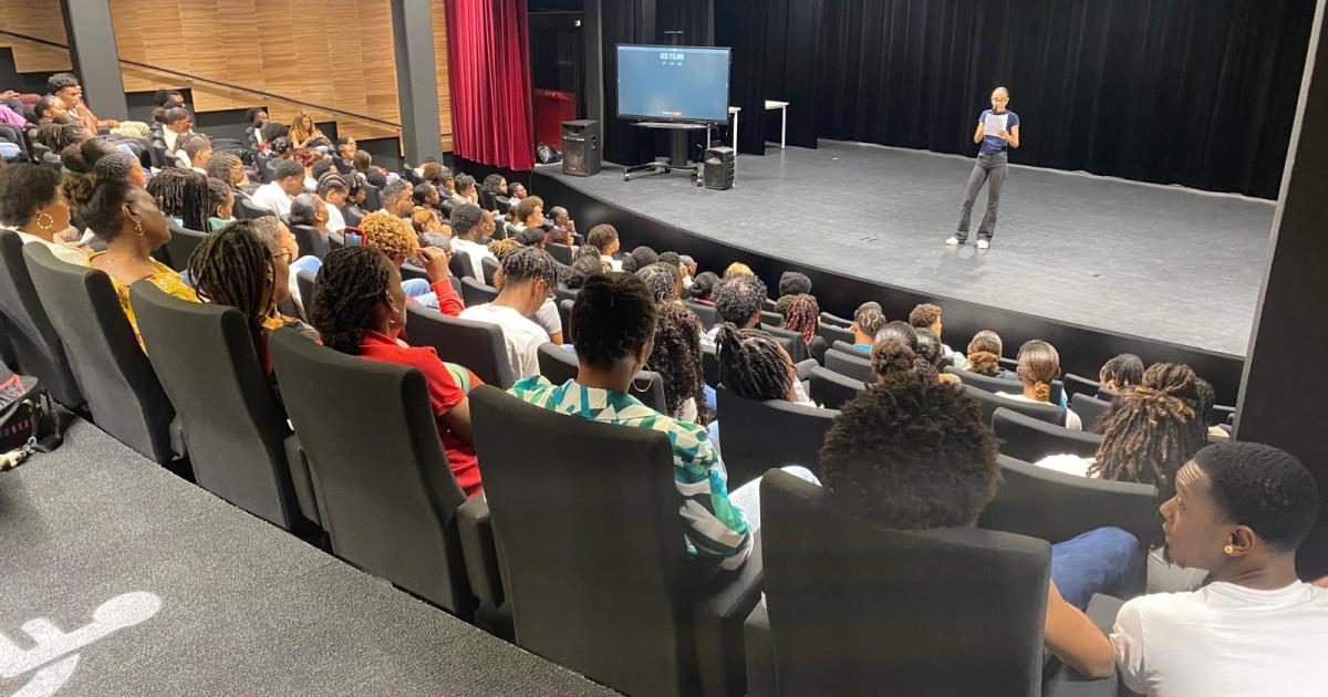 Des lycées se livrent à un concours de plaidoirie