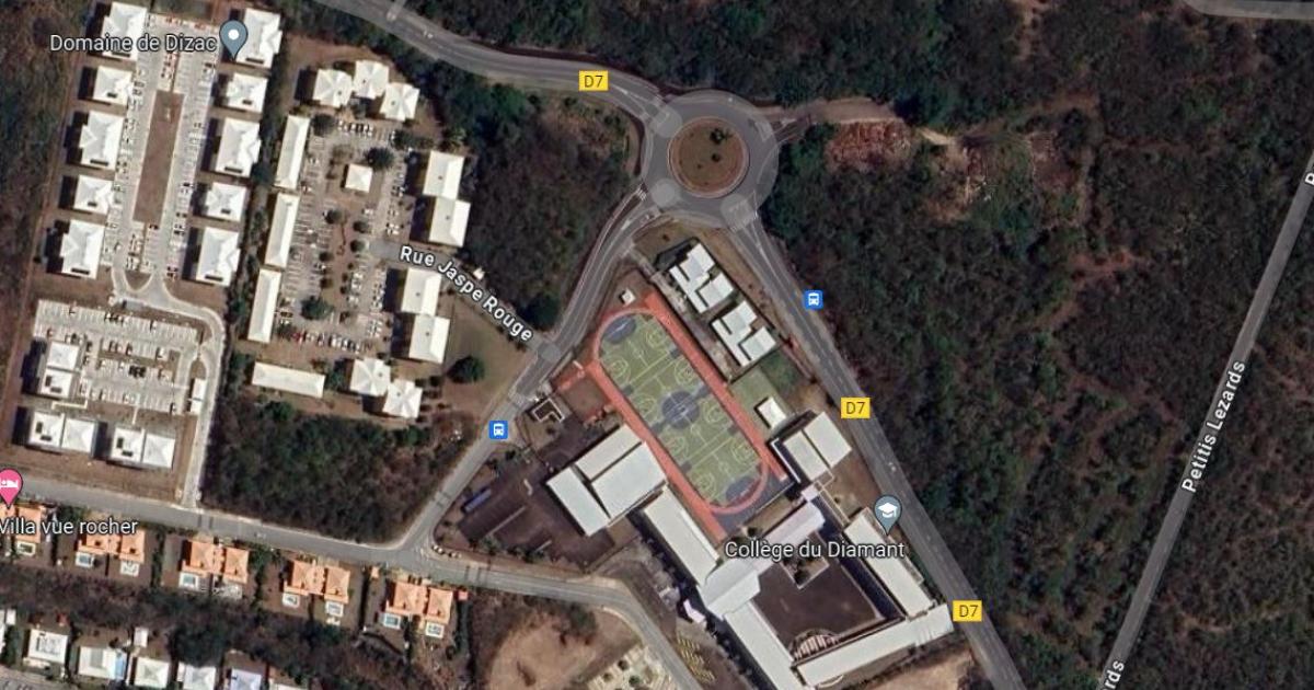     





Au Diamant, le feu brûle encore : deux établissements scolaires toujours fermés




