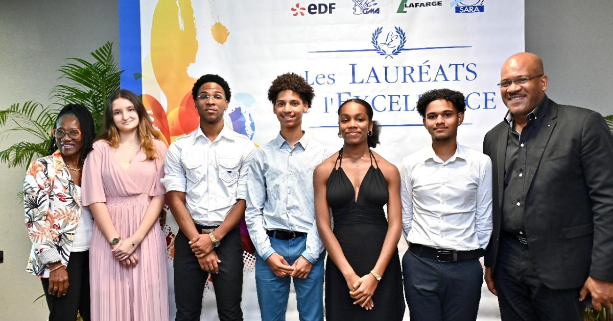 Lauréats de l’Excellence, cinq bacheliers scientifiques récompensés