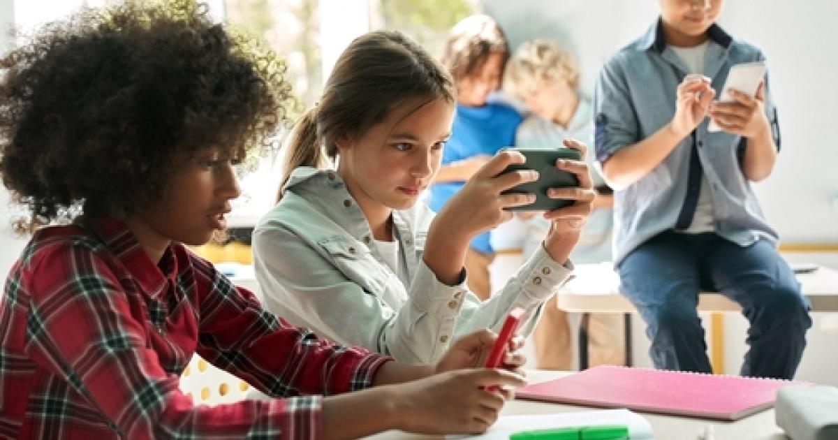 L’interdiction du téléphone portable expérimentée au collège du Morne-Rouge