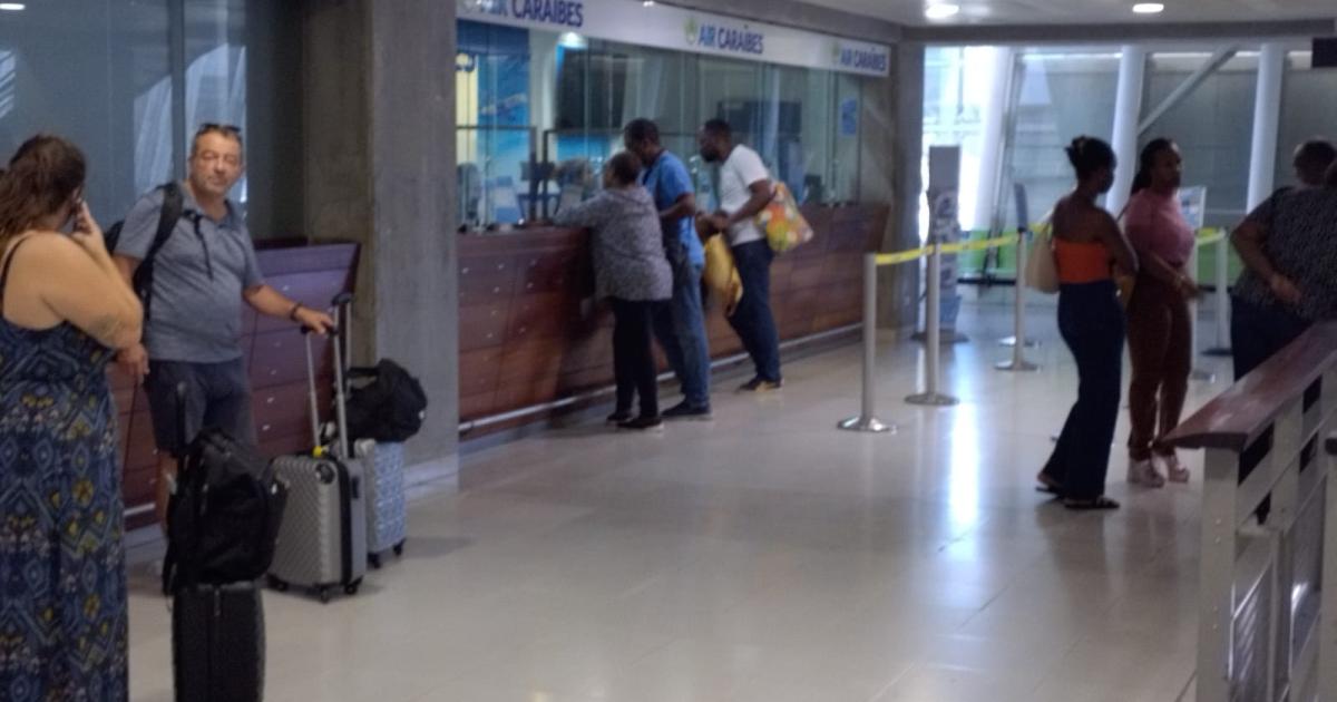 Des centaines de passagers martiniquais coincés en Guadeloupe