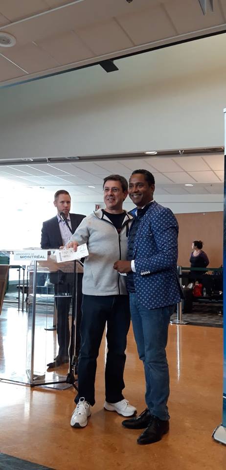 Remise de cadeaux - Willy Rosier directeur du CTIG et l'un des gagnants