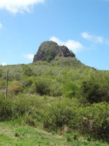 Le sommet du Piton de Crève-Cœur à Sainte-Anne