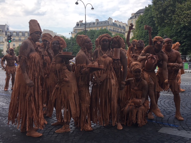 La 17ème édition du Carnaval Tropical de Paris s'est déroulée ce dimanche sur les Champs-Elysées