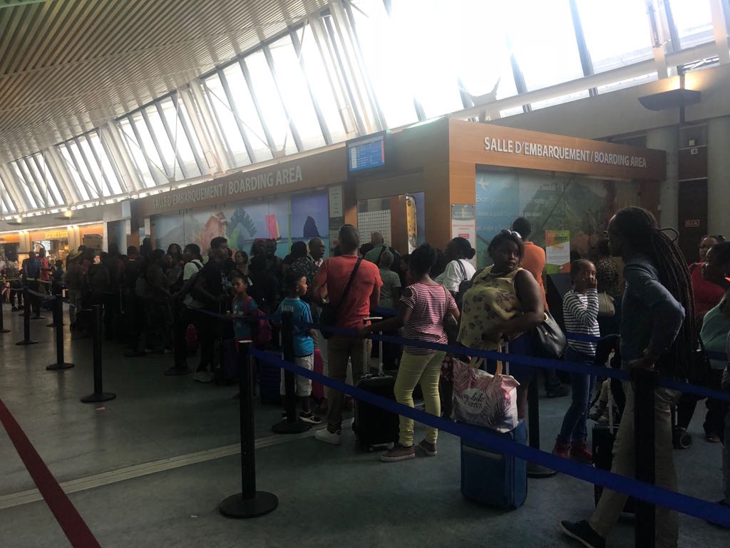 Effervescence à l'aéroport