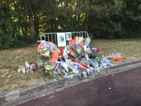 Une marche était organisée hier à Sevran pour rendre hommage à Grégory Hatil, guadeloupéen tué le week-end dernier en Seine-Saint-Denis.