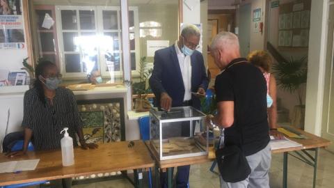 Bureau de vote Schoelcher