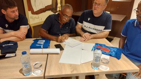 Convention AJ Auxerre / AS Gosier