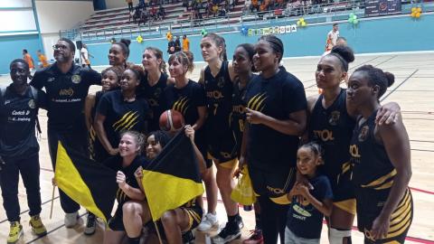 L’équipe féminine du Sport Guyanais championne du tounroi Guymargua.