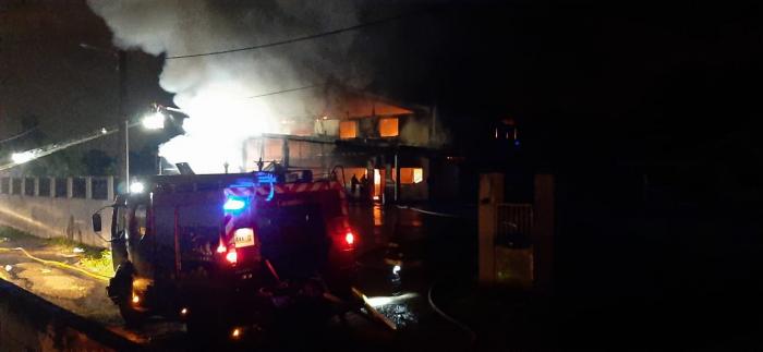 pompiers incendie imprimerie Ducos